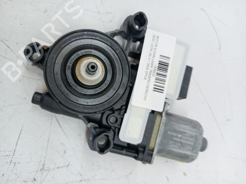 Moteur de lève-vitre arrière droit SEAT LEON ST (5F8) 1.5 TSI (150 hp) 23371581