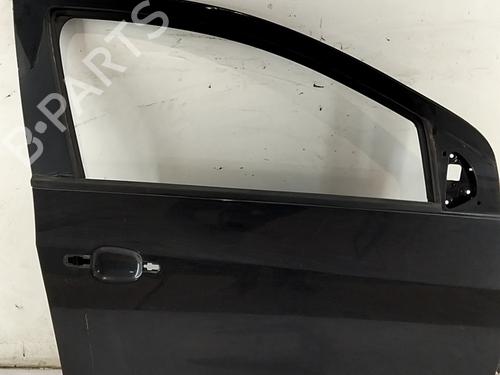 Dør højre fortil Dør højre fortil CHEVROLET AVEO Hatchback (T300) 1.3 D (95 hp) 39911625 39911625