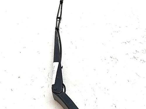 Used Front windshield wiper arm PEUGEOT 5008 II (MC_, MJ_, MR_, M4_) 1.5 BlueHDi 130 (MCYHZJ, MCYHZR, MCYHZX) (131 hp) 30846323