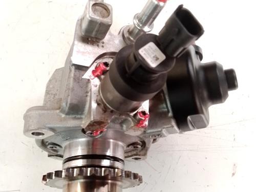 Used Injection pump KIA SORENTO III (UM) 2.2 CRDi 4WD (200 hp) 31153183