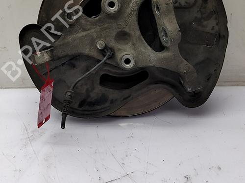 Used Right front steering knuckle Right front steering knuckle MERCEDES-BENZ C-CLASS (W204) C 200 CDI (204.001) (136 hp) 34054837 34054837