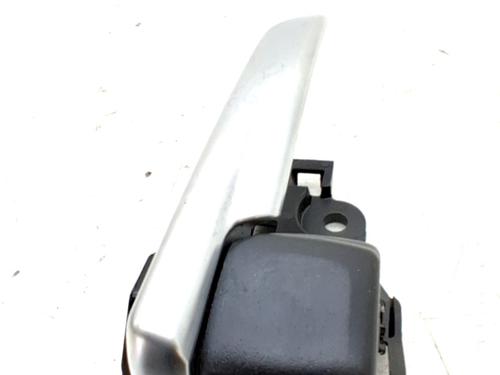 rear-right-interior-door-handle-toyota-corolla-estate-_e21_-2019-33765791 main image