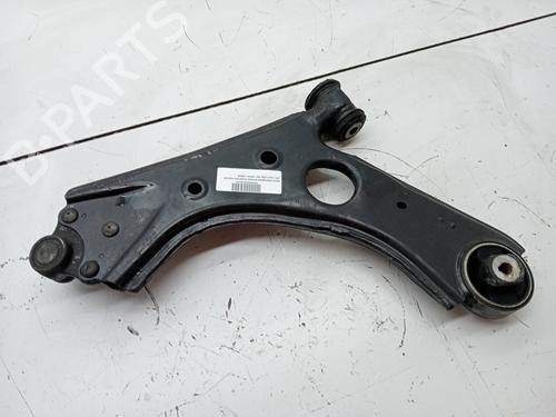Used Right front suspension arm FIAT DOBLO Bus (263_) 1.6 D Multijet (263AXP1B, 263AXW1B) (95 hp) 23350466