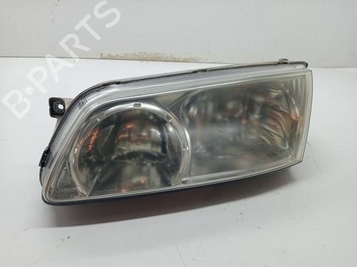 Used Left headlight HYUNDAI H-1 / STAREX Bus (A1) 2.5 TCi (99 hp) 23357169