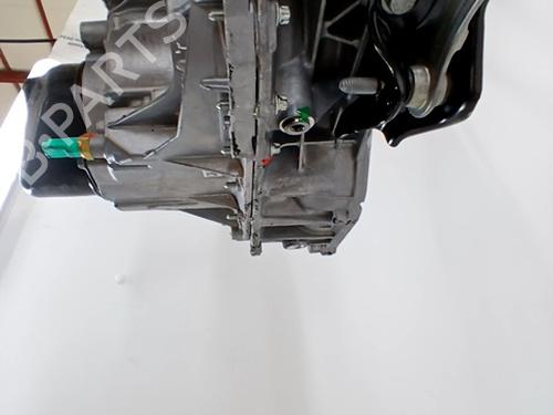 Używane Skrzynia biegów DACIA SANDERO III 1.0 TCe 90 (91 hp) 30771945