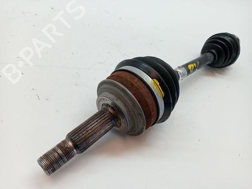 Left front driveshaft TOYOTA YARIS (_P13_) 1.5 Hybrid (NHP130_, NHP130) | BP23288097M38 