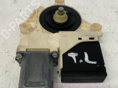 Used Left front window motor Left front window motor RENAULT MEGANE III Grandtour (KZ0/1) 1.6 16V (KZ0U, KZ1B, KZ1U) (110 hp) 34393044 34393044