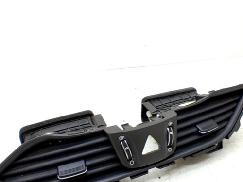 Grille d'aération HYUNDAI i30 (PDE, PD, PDEN) 1.0 T-GDI (120 hp) 31874787