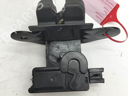 tailgate-lock-dacia-spring-2020-37688362 main image