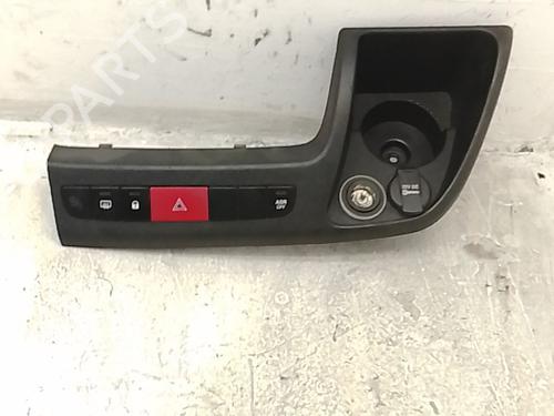 Used Warning switch Warning switch CITROËN JUMPER II Van 2.2 BlueHDi 140 (140 hp) 36665861 36665861