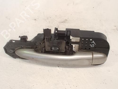 rear-right-exterior-door-handle-renault-megane-iii-hatchback-bz01_-b3_-2008-36377235 main image