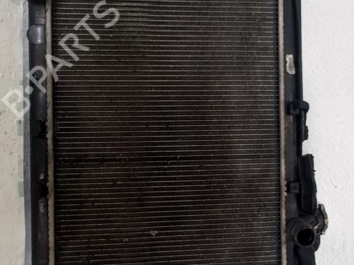 Used Water radiator Water radiator HYUNDAI SANTA FÉ II (CM) 2.2 CRDi 4x4 (155 hp) 34367577 34367577