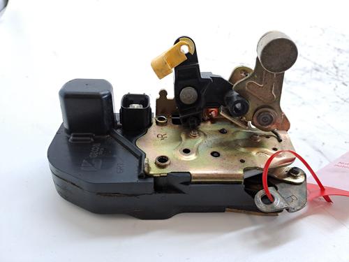 Used Front right lock CHRYSLER VOYAGER IV (RG, RS) 2.8 CRD (150 hp) 27672764