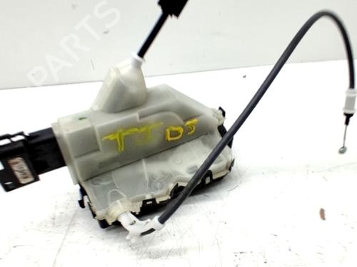 Rear left lock OPEL CROSSLAND X / CROSSLAND (P17, P2QO) 1.2 (75) | BP32106415C100