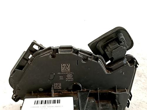 rear-left-lock-seat-arona-kj7-kjp-2017-34238378 main image