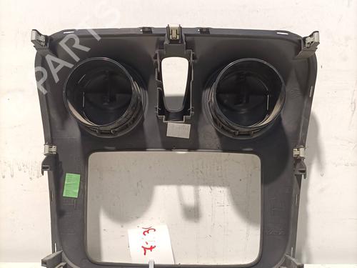 Used Middle console DACIA SANDERO II TCe 90 (B8M1, B8MA, B8AC) (90 hp) 25455301