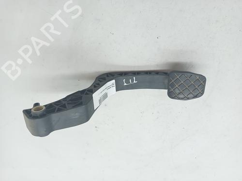 Used Clutch pedal SKODA OCTAVIA II (1Z3) 1.6 TDI (105 hp) 23351516