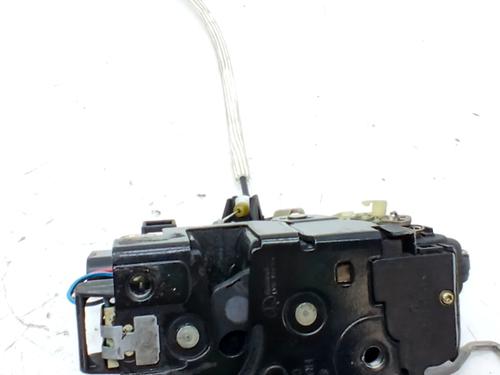 front-right-lock-audi-a6-c5-4b2-4b4-1997-1998-1999-2000-2001-2002-2003-2004-2005-32696578 main image