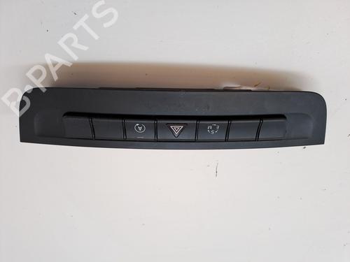 Used Warning switch MERCEDES-BENZ CLA Coupe (C117) CLA 200 CDI / d (117.308) (136 hp) 23286714