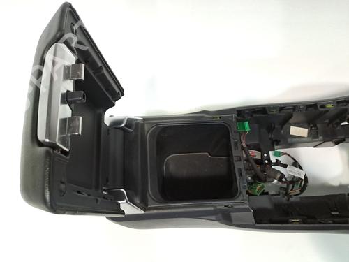 Middle console LAND ROVER RANGE ROVER SPORT I (L320) 2.7 D 4x4 | BP23376651I22 