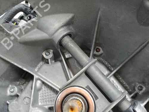 Gearbox LANCIA MUSA (350_) 1.4 (350.AXA11, 350.AXA1A) | BP23376070M3 