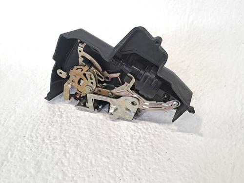 Used Rear left exterior door handle MERCEDES-BENZ E-CLASS (W210) E 280 (210.053) (193 hp) 25834012