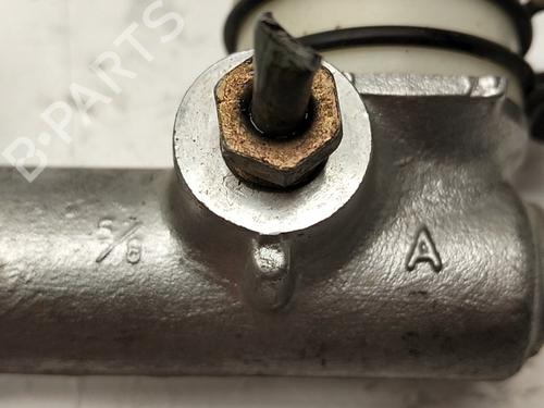 Used Clutch slave cylinder Clutch slave cylinder KIA JOICE (MTE1P) 2.0 (139 hp) 40219822 40219822