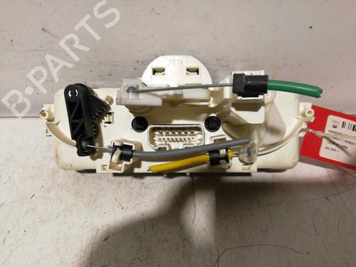 Used Climate control RENAULT CLIO III (BR0/1, CR0/1) 1.5 dCi (C/BR0G, C/BR1G) (68 hp) 25457697