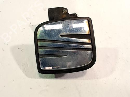 Used Tailgate handle Tailgate handle SEAT IBIZA III (6L1) 1.9 TDI (100 hp) 34182275 34182275