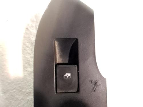 Venstre bagtil elrude kontakt CHEVROLET CAPTIVA (C100, C140) 2.0 D 4WD (150 hp) 31701303