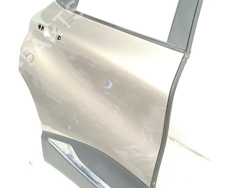 Puerta trasera derecha RENAULT CAPTUR I (J5_, H5_) 1.5 dCi 90 (J5N4, J5M5, J5MW, J5M6, J5AL, J5AJ) (90 hp) 31700698