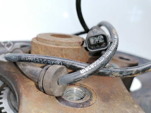 Used Right rear steering knuckle OPEL VIVARO A Bus (X83) 2.0 CDTI (F7, J7, A07) (114 hp) 23381185