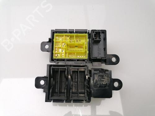 Used Switch NISSAN JUKE (F15) 1.6 (117 hp) 23405373