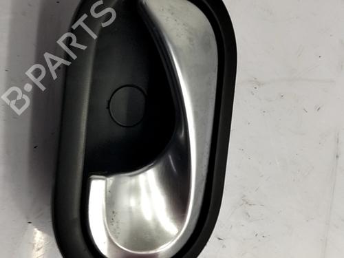 Used Front left interior door handle RENAULT SCÉNIC II (JM0/1_) 1.6 16V (JM1R) (112 hp) 31182342
