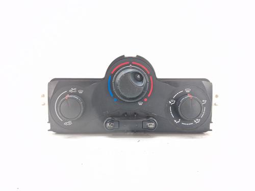 Airco bedieningspaneel RENAULT MEGANE II (BM0/1_, CM0/1_) 1.5 dCi (BM1E, CM1E) (106 hp) 28179215