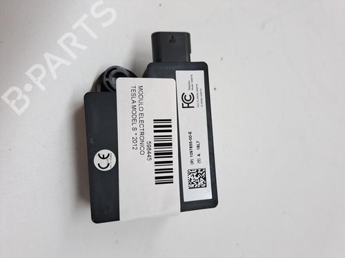 Elektronische module TESLA MODEL 3 (5YJ3) EV Performance AWD (462 hp) 23943415