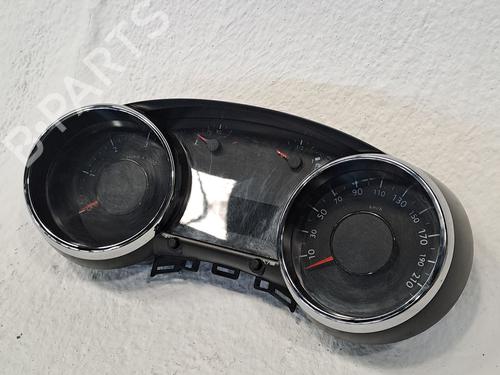 Used Instrument cluster PEUGEOT 3008 I MPV (0U_) 1.6 BlueHDi 120 (120 hp) 26451136