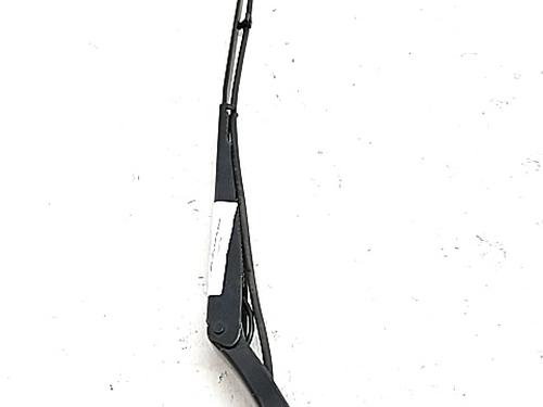 Used Front windshield wiper arm Front windshield wiper arm PEUGEOT 5008 II (MC_, MJ_, MR_, M4_) 1.5 BlueHDi 130 (MCYHZJ, MCYHZR, MCYHZX) (131 hp) 30846322 30846322