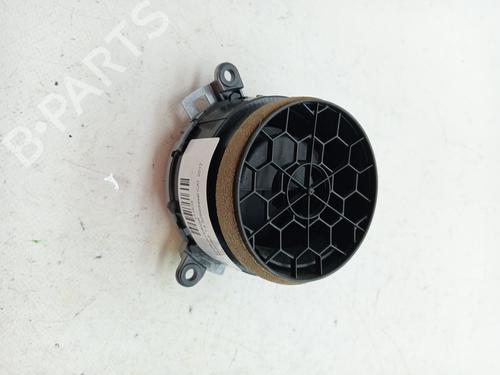 Used Air vent TOYOTA AURIS (_E18_) 1.4 D-4D (NDE180_, NDE180R) (90 hp) 23352991