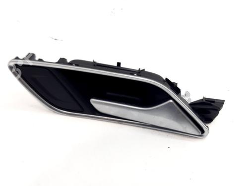 Maneta interior trasera derecha Maneta interior trasera derecha AUDI A3 Sportback (8VA, 8VF) 2.0 TDI (150 hp) 33761360 33761360