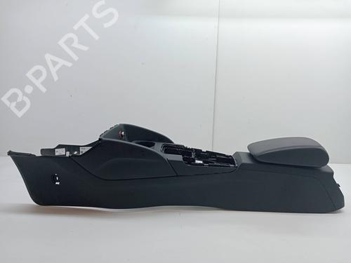 Used Armrest / Center console AUDI A3 Sportback (8VA, 8VF) 1.4 TFSI (125 hp) 23342526