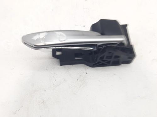 Højre bagtil invendig håndtag Højre bagtil invendig håndtag TOYOTA COROLLA Estate (_E21_) 1.8 Hybrid (ZWE211W) (122 hp) 33761845 33761845