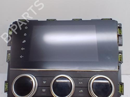 display-monitor-renault-kadjar-ha_-hl_-2015-39555110 main image