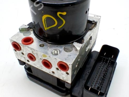 Used ABS pump FORD FOCUS III 1.0 EcoBoost (125 hp) 31286837