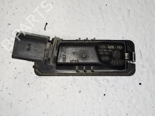 Licence plate light SEAT LEON (5F1) 1.2 TSI | BP24608144I40 