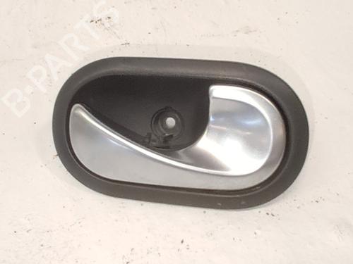 Used Front right interior door handle Front right interior door handle 37591047 37591047