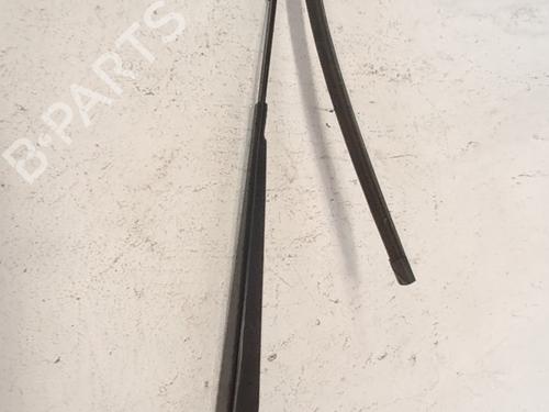 Used Front windshield wiper arm Front windshield wiper arm VW GOLF VII (5G1, BQ1, BE1, BE2) 2.0 GTI (245 hp) 36407217 36407217