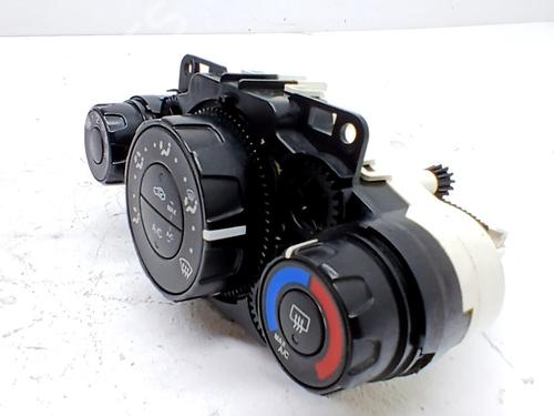 Climate control FORD FIESTA VI (CB1, CCN) 1.5 TDCi | BP38416459I5 - Image 3
