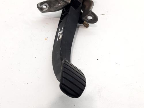 Pédale d'embrayage RENAULT MEGANE II Saloon (LM0/1_) 1.6 (113 hp) 32108094