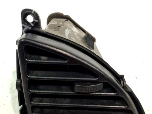 Rejilla aireadora DAEWOO NUBIRA Saloon (J150) 1.6 16V (106 hp) 32257978